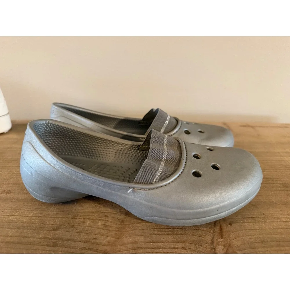 Crocs Alice Mary Jane‎ Silver Metallic Flats Shoes Womens Size 7 Comfort Slip On